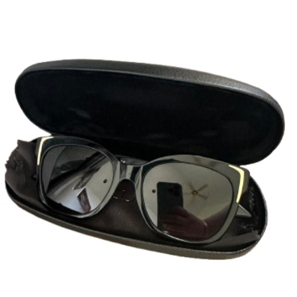 COLURi Monroe Oversized Black Cat-Eye Sunglasses
